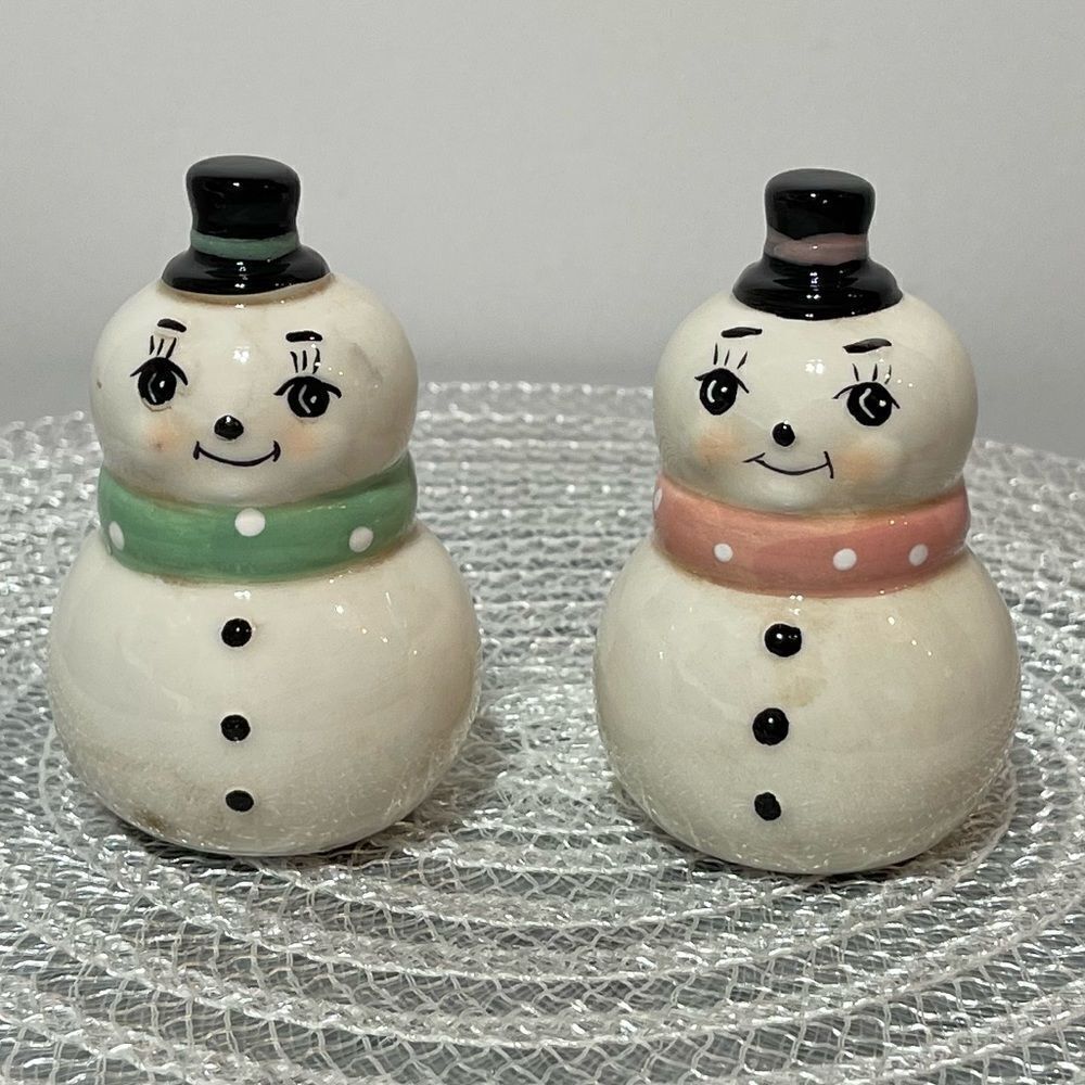 Johanna Parker Snowman Salt & Pepper Shakers NWT